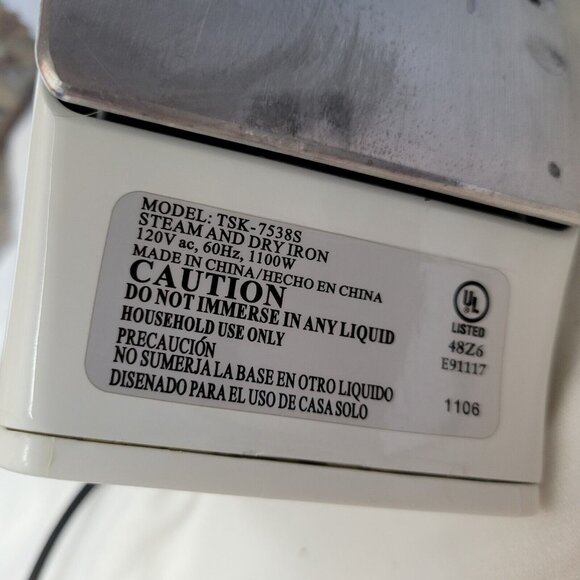 Durabrand Steam Iron TSK-7538S lightweight dial TESTED-WORKS clothes crafts EUC - Picture 9 of 10
